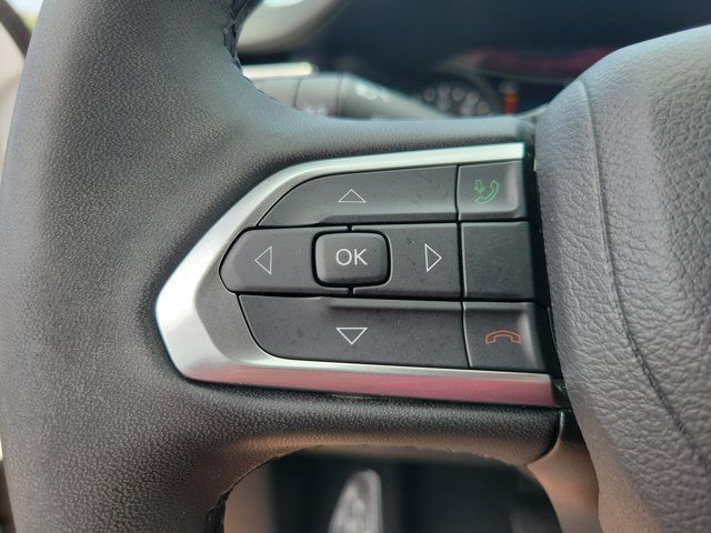 Used 2025 Jeep Compass Limited AWD/4WD image 17