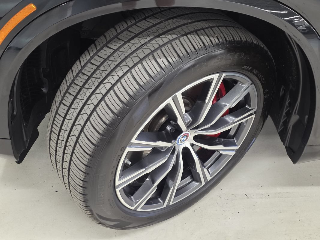 Used 2022 BMW X5 M50i w/ Executive Package AWD/4WD image 42