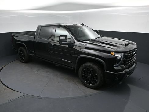 New 2026 Chevrolet Silverado 2500 High Country w/ High Country Premium Package AWD/4WD image 31