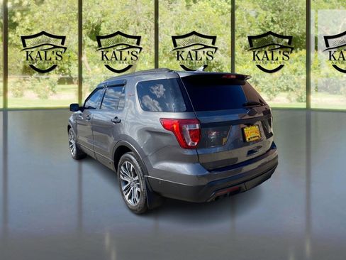 Used 2016 Ford Explorer Platinum AWD/4WD image 7