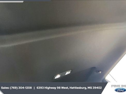 Used 2020 Chevrolet Silverado 1500 LT w/ Texas Edition image 17