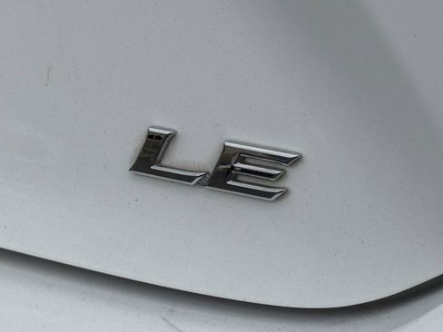 Used 2025 Toyota Camry LE FWD image 13