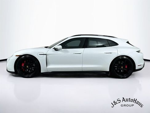Used 2022 Porsche Taycan GTS AWD/4WD image 4
