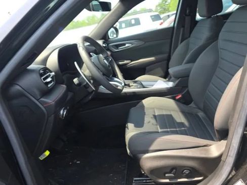 Used 2024 Dodge Hornet R/T AWD/4WD image 5