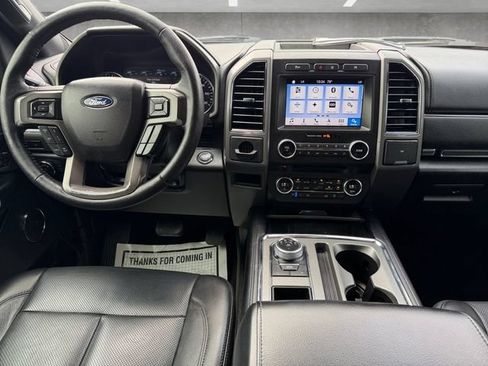 Used 2018 Ford Expedition XLT w/ Equipment Group 202A RWD image 20