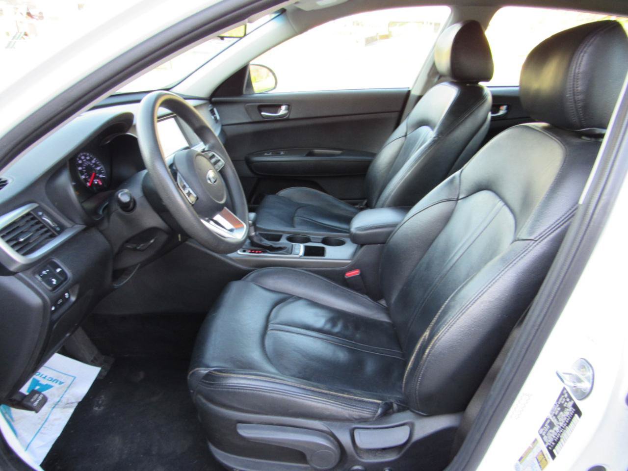 Used 2020 Kia Optima LX FWD image 4