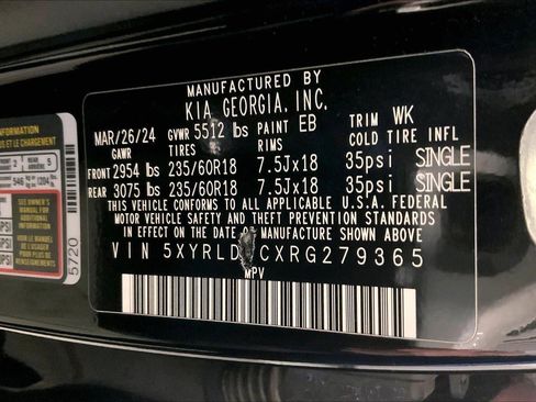 Certified 2024 Kia Sorento S image 32