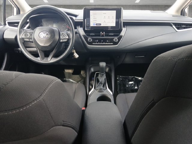 Used 2025 Toyota Corolla LE FWD image 21