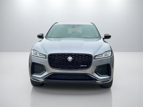 Used 2024 Jaguar F-PACE R-Dynamic S image 2