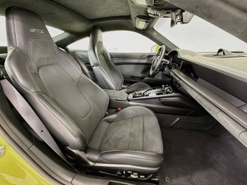 Certified 2025 Porsche 911 Carrera 4 GTS AWD/4WD image 29