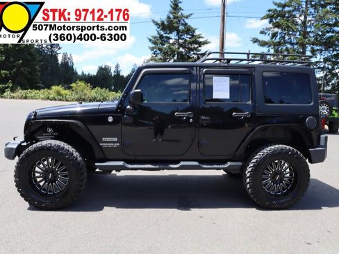 Used 2015 Jeep Wrangler Unlimited Sport w/ Quick Order Package 24S AWD/4WD image 3