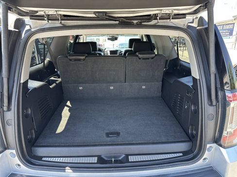 Used 2019 GMC Yukon XL Denali RWD image 28