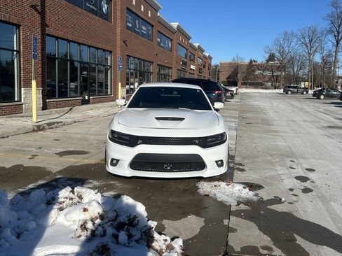 Used 2018 Dodge Charger SRT w/ Technology Group image 3
