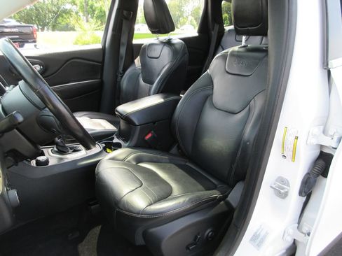 Used 2015 Jeep Cherokee Limited AWD/4WD image 20