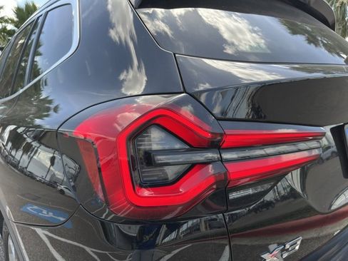 Used 2023 BMW X3 xDrive30i image 9