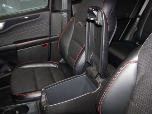 Used 2025 Ford Escape ST-Line w/ Equipment Group 301A image 20