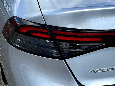 Used 2025 Honda Accord EX-L image 27