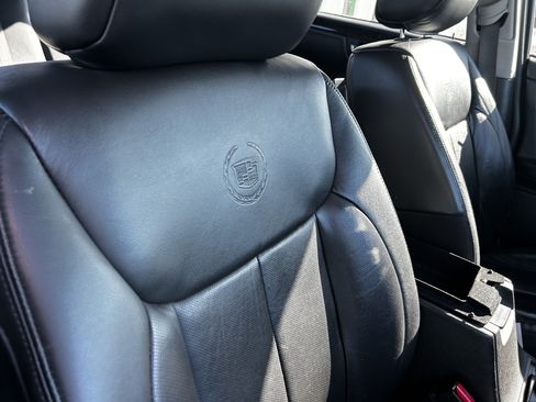 Used 2008 Cadillac DTS image 13