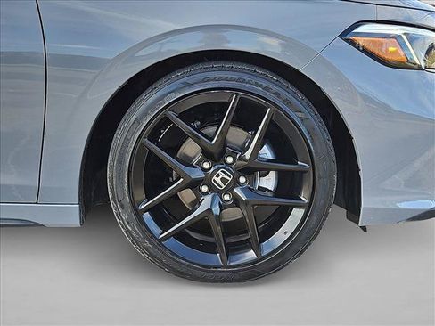 Used 2025 Honda Civic Sport image 22