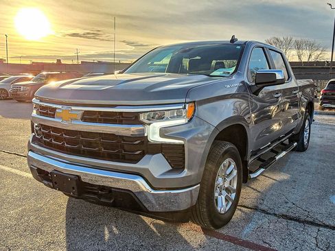 Certified 2023 Chevrolet Silverado 1500 LT image 3