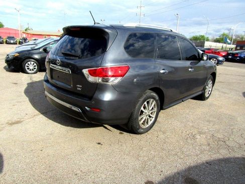 Used 2014 Nissan Pathfinder SV AWD/4WD image 6