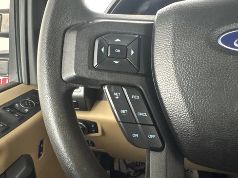 Used 2017 Ford F350 XLT w/ XLT Premium Package AWD/4WD image 22