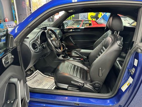 Used 2013 Volkswagen Beetle 2.0T FWD image 10