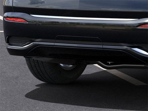 Used 2024 Buick Enclave Avenir w/ Avenir Technology Package image 40