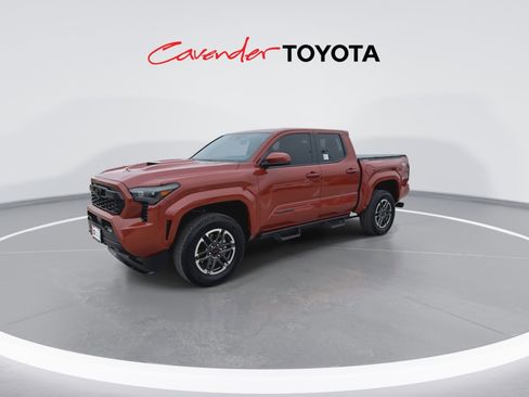 Certified 2025 Toyota Tacoma TRD Sport image 4