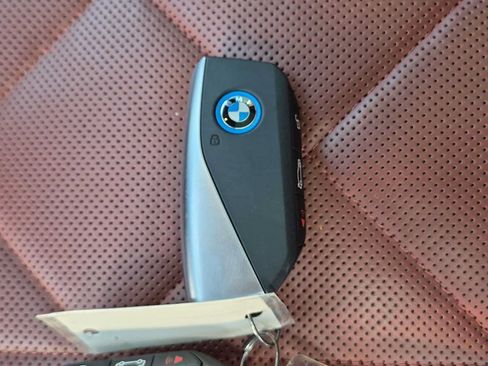 Used 2024 BMW iX xDrive50 w/ Premium Package AWD/4WD image 37