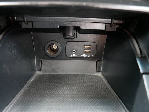 Used 2019 Subaru Outback 2.5i Premium image 32