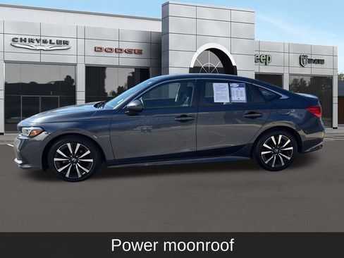 Used 2023 Honda Civic EX image 5