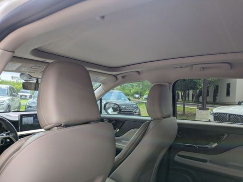 Used 2022 Lincoln Corsair Reserve w/ Luxury Package image 21