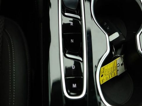 Used 2023 Buick Envision Preferred image 29