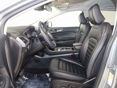 Used 2024 Ford Edge SEL w/ Convenience Package image 10