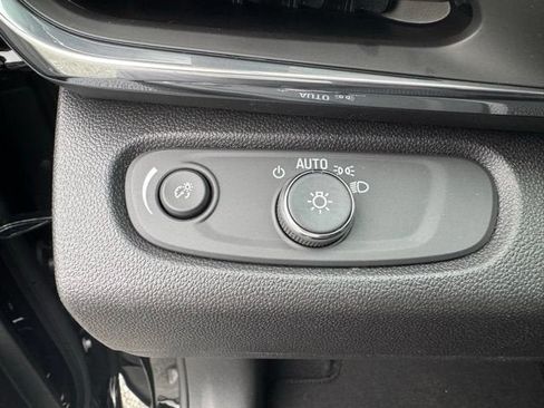 New 2026 Buick Envista Preferred w/ Convenience I Package FWD image 5