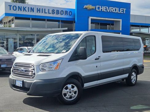 Used 2018 Ford Transit 350 XLT image 2
