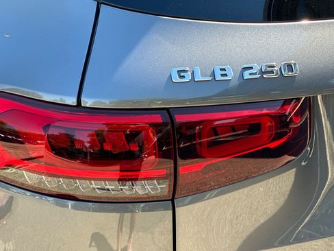 Certified 2023 Mercedes-Benz GLB 250 image 29