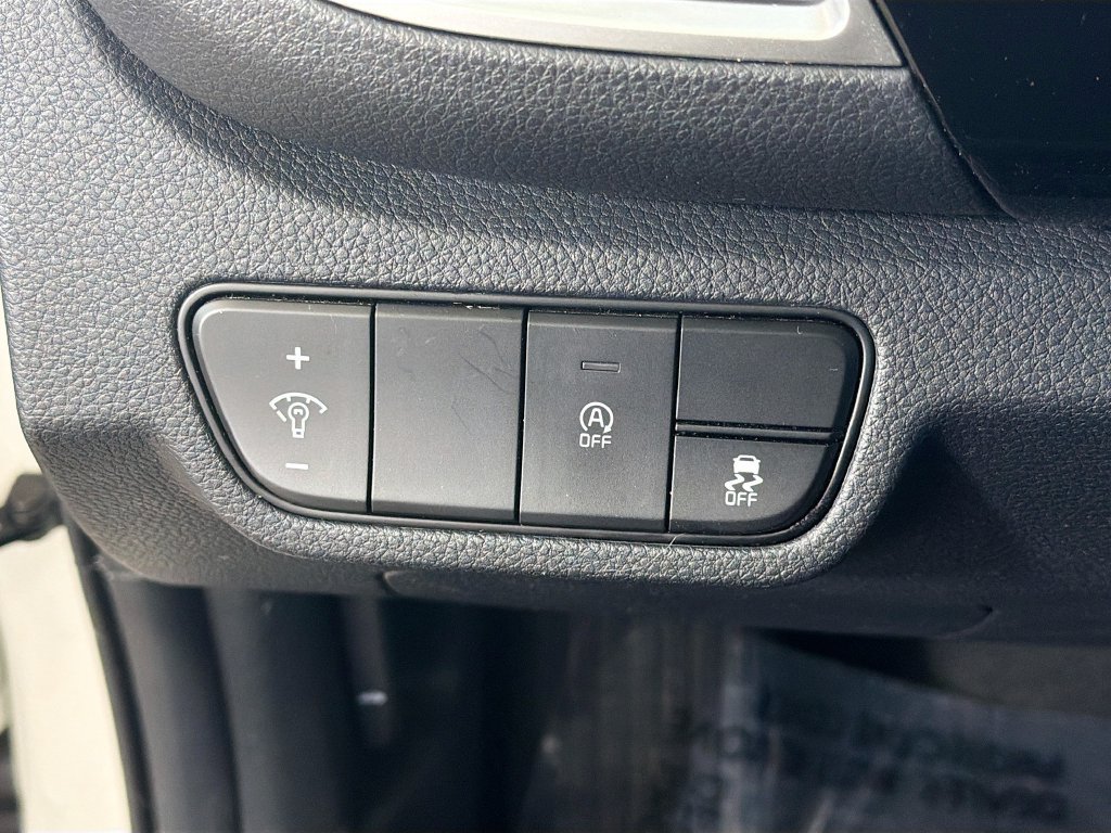 Used 2025 Kia Seltos S AWD/4WD image 12