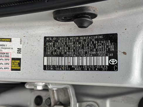 Used 2020 Toyota Corolla LE image 16