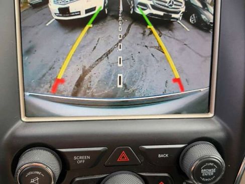 Used 2017 Jeep Grand Cherokee Limited image 28