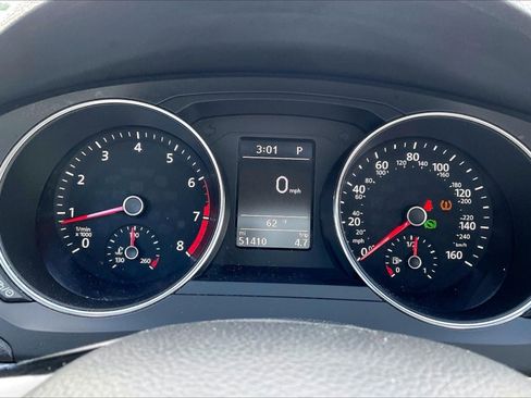 Used 2017 Volkswagen Jetta SE image 19