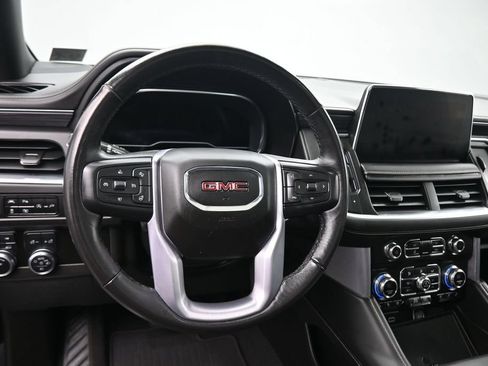Used 2022 GMC Yukon XL SLT w/ SLT Premium Package AWD/4WD image 15