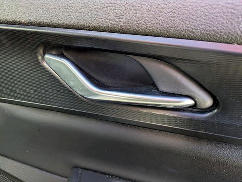 Used 2023 Jeep Grand Cherokee Altitude image 27