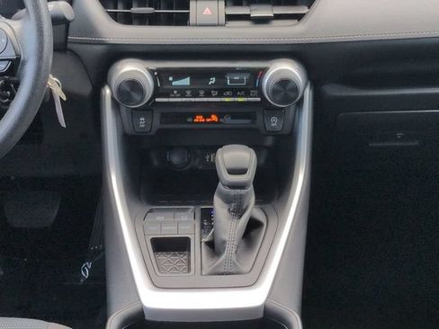 Certified 2025 Toyota RAV4 LE FWD image 19