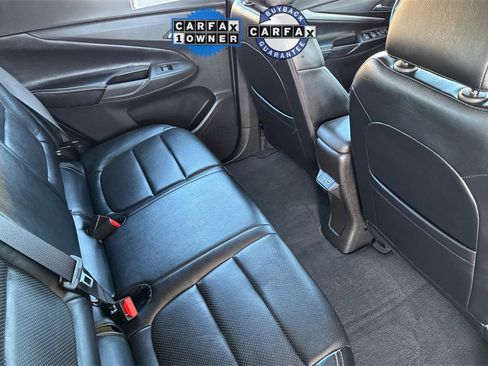 Used 2023 Chevrolet Bolt EUV LT w/ Comfort Package image 22
