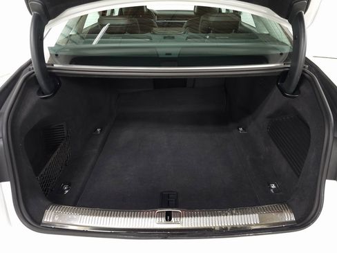 Used 2020 Audi A8 L 4.0T image 8