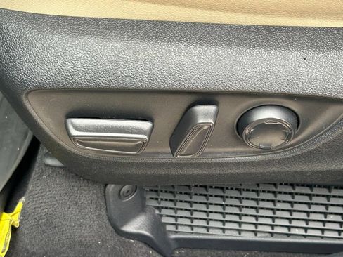 Used 2023 Toyota Sienna XLE w/ XLE Plus Package AWD/4WD image 29