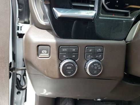 New 2026 GMC Sierra 1500 SLT w/ SLT Premium Plus Package AWD/4WD image 32