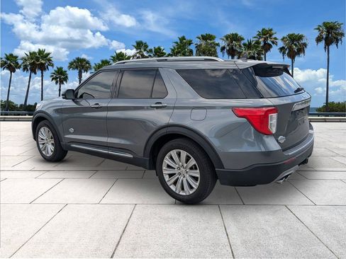 Used 2024 Ford Explorer King Ranch w/ Technology Package RWD image 6